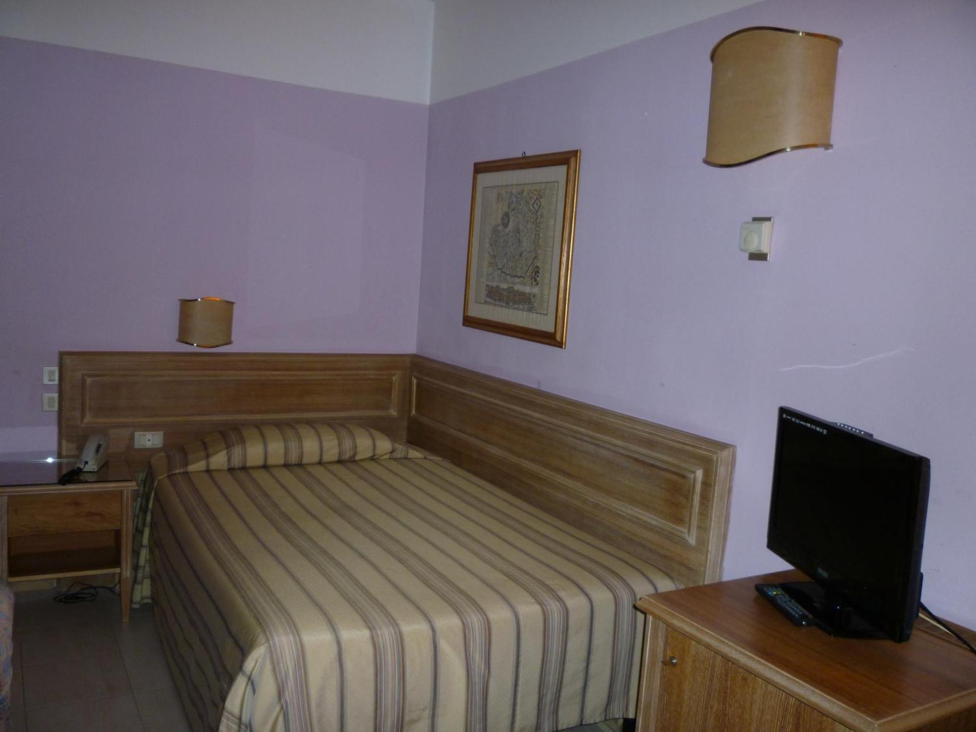 Hotel Ascot Binasco Exterior photo